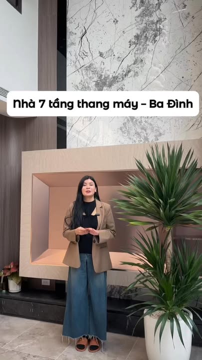 Nhà phố Đội Cấn - Ba Đình 53m² giá 24.8 tỷ - Ô tô vào nhà, thang máy hiện đại!