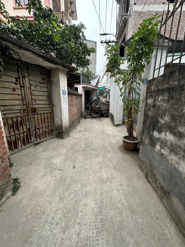 Nhà 6 tầng thang máy La Phù, 42m² giá thỏa thuận - Sẵn sàng giao dịch ngay!