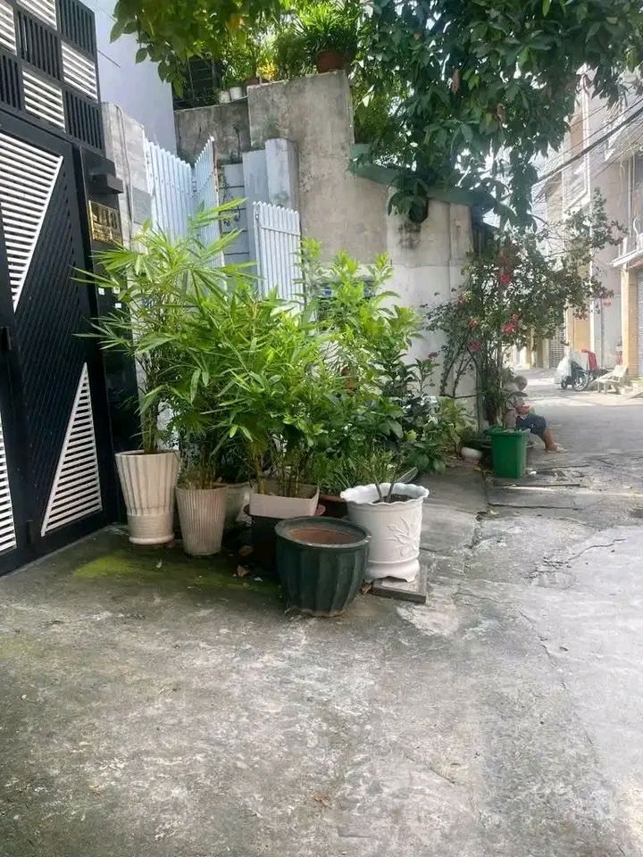 Nhà 2 tầng Hoàng Xuân Hoành, Hiệp Tân, 83m² giá 7.9 tỷ - Hẻm ô tô rộng rãi!