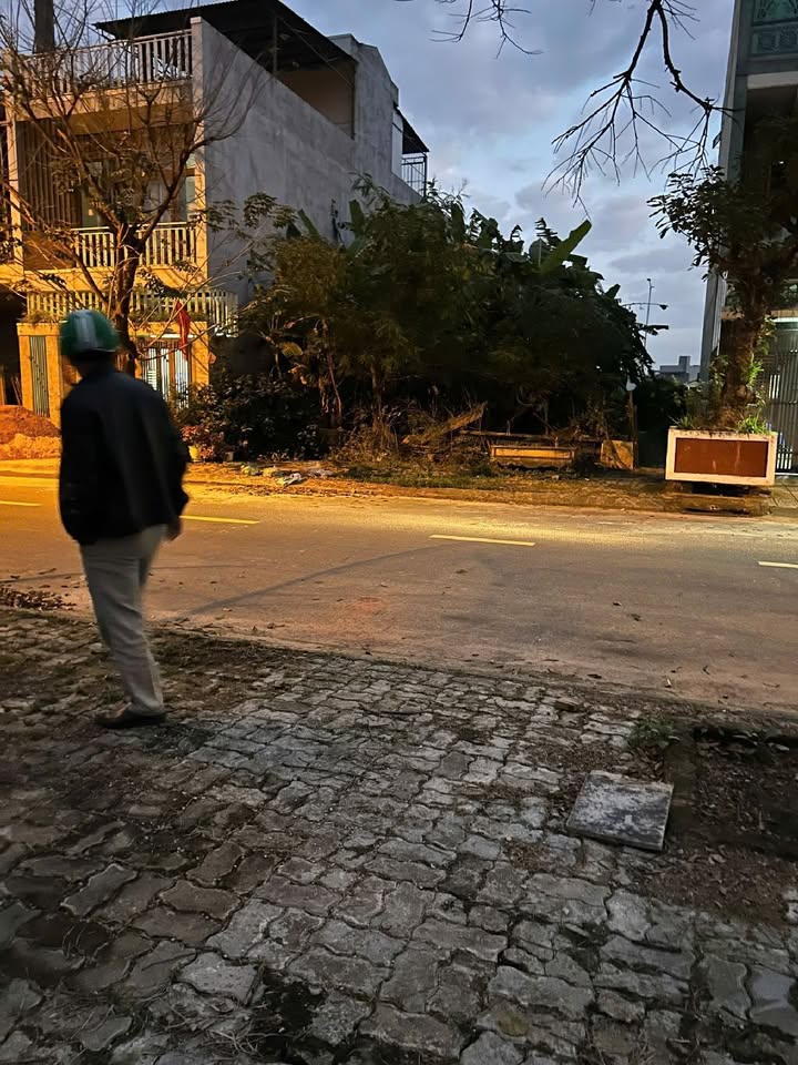 Đất nền Đà Nẵng 100m² giá 5.55 tỷ - Cơ hội đầu tư tiềm năng!