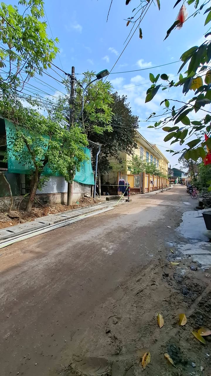 Nhà cấp 4 Hương Thủy 200m² giá 2 tỷ - 2 mặt tiền thoáng đãng!