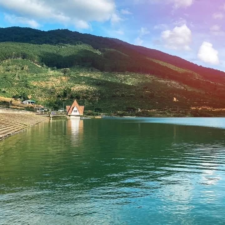 Đất nền Bảo Thuận, Di Linh 1200m² giá 2 tỷ - View hồ tuyệt đẹp!