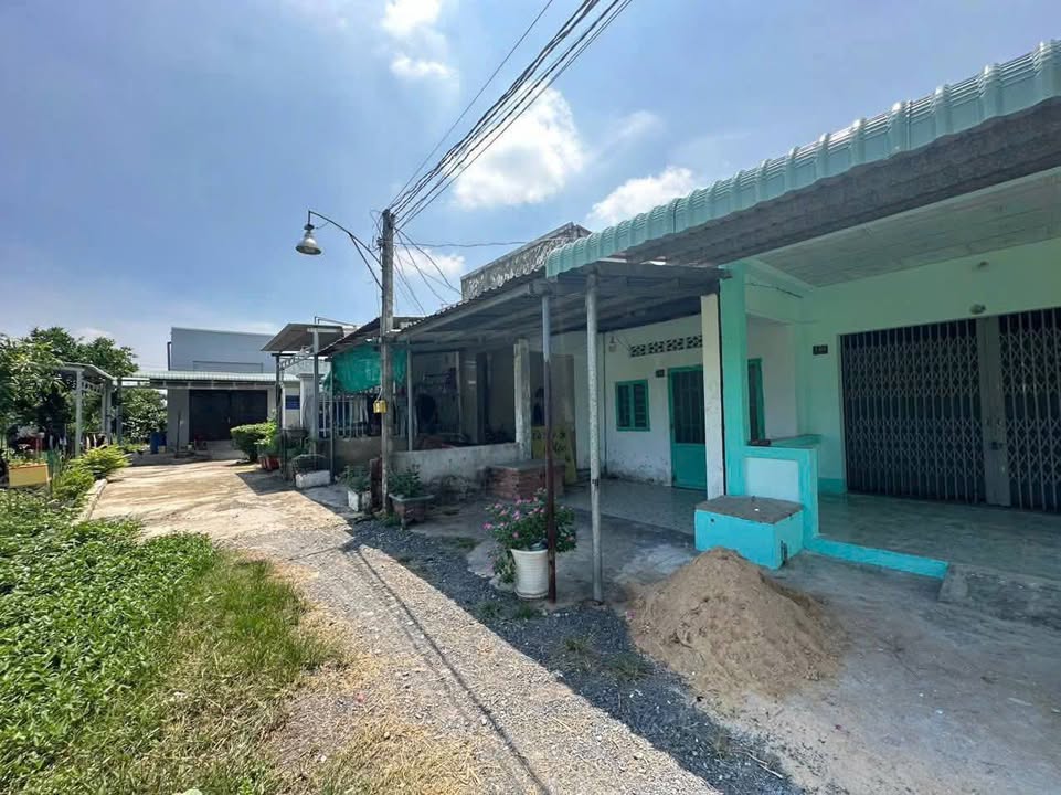 Nhà riêng Xã Đức Hòa Hạ 100m² giá 1.25 tỷ - Đang cho thuê 3 triệu/tháng!