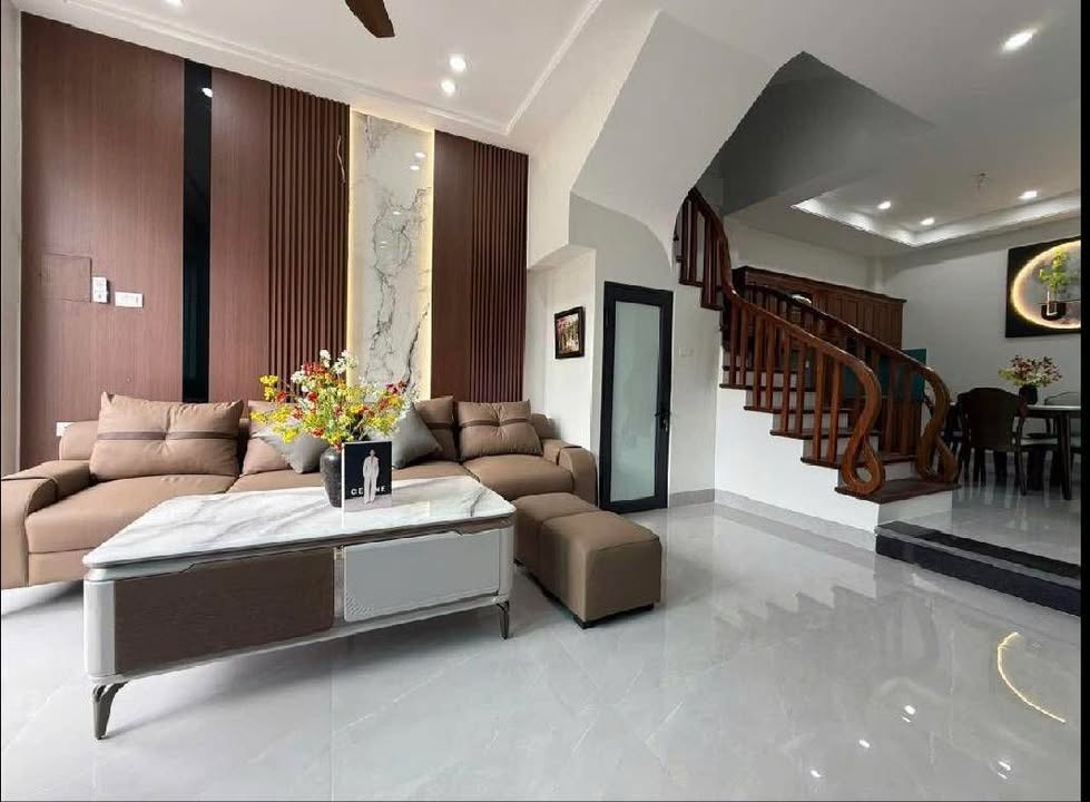 Nhà Phố Liên Mạc Bắc Từ Liêm 42m² giá 700 triệu - Hàng hiếm, cơ hội đầu tư tốt!