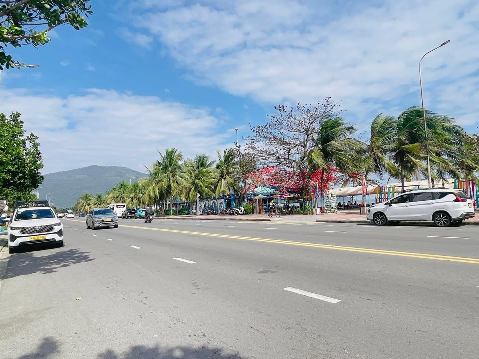 Lô đất Trần Nhật Duật, Sơn Trà 68m² giá 5 tỷ - Sát biển, tiện ích đầy đủ!