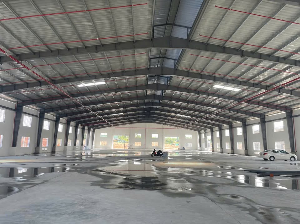 Kho xưởng cho thuê KCN Đức Hòa 3.400m² - Giá tốt nhất khu vực!