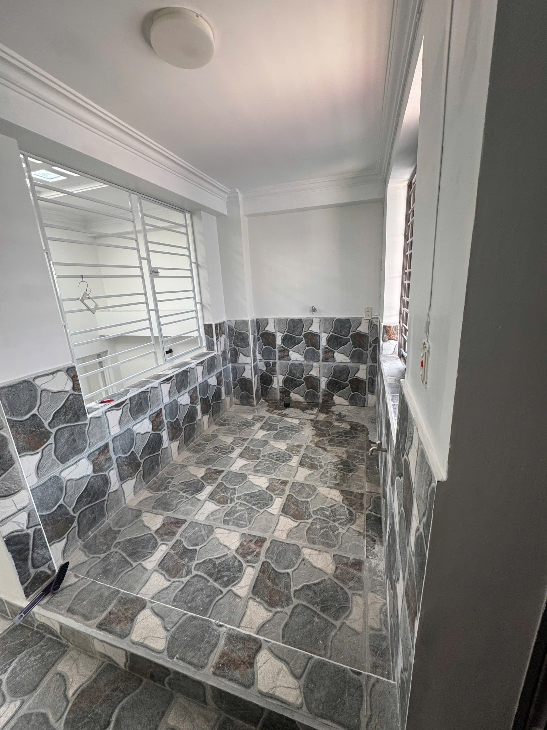 Bán Nhà Tân Hà Cầu Niệm 1