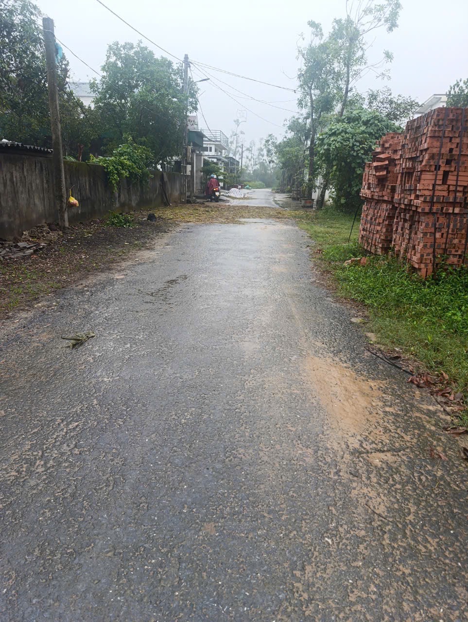 LÔ GÓC ĐẤT ĐẸP NGHĨA THÁI