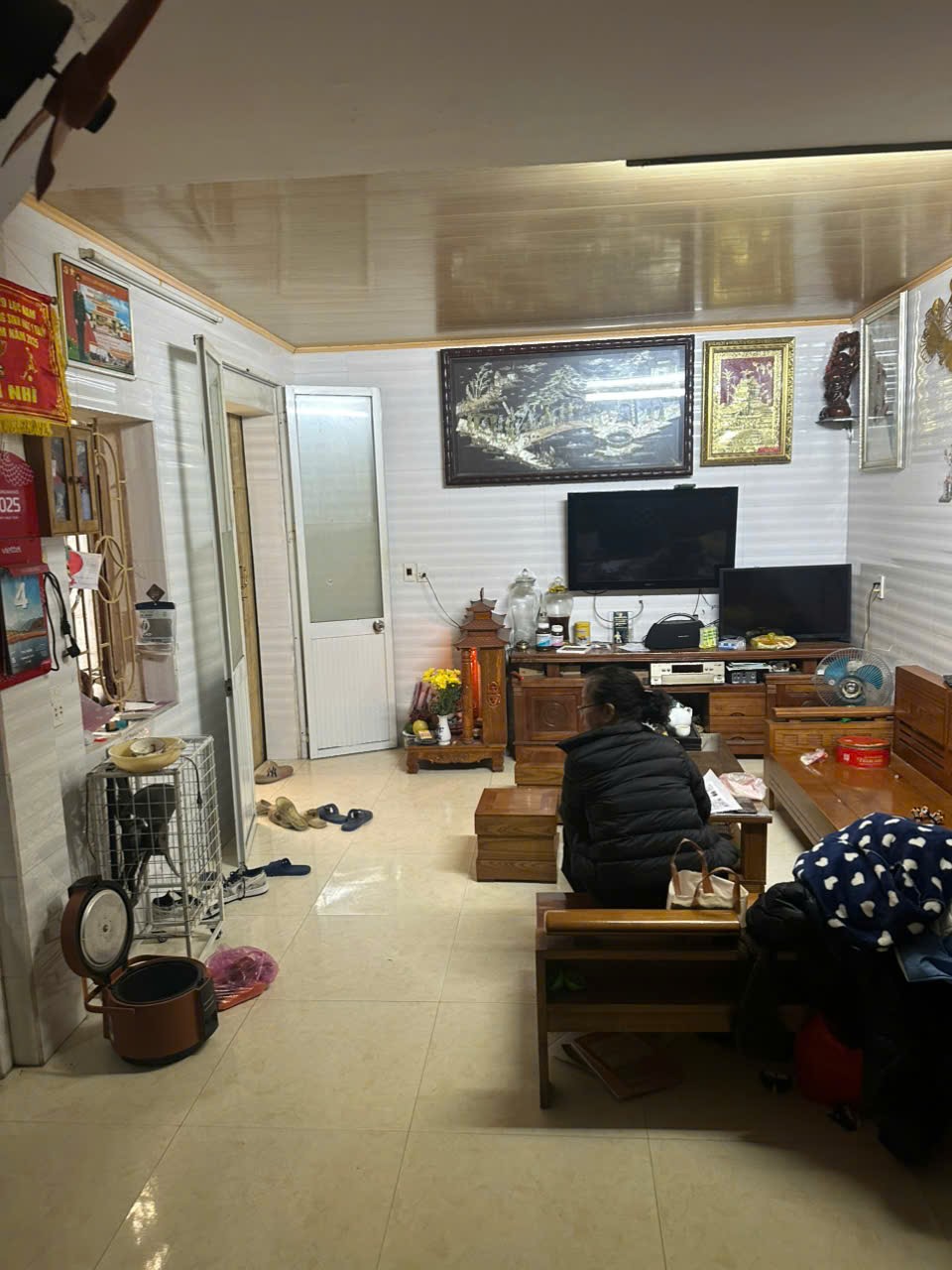 bán nhà 3 tầng độc lập ngõ 120 Lê Lợi