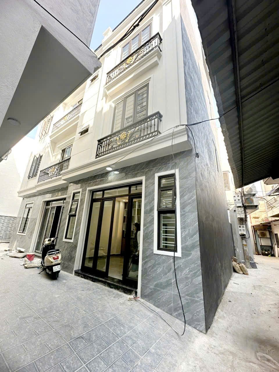 Bán nhà xây mới tinh 4 tầng lô góc 77m² ngõ 219 thông 152 Hồ Sen