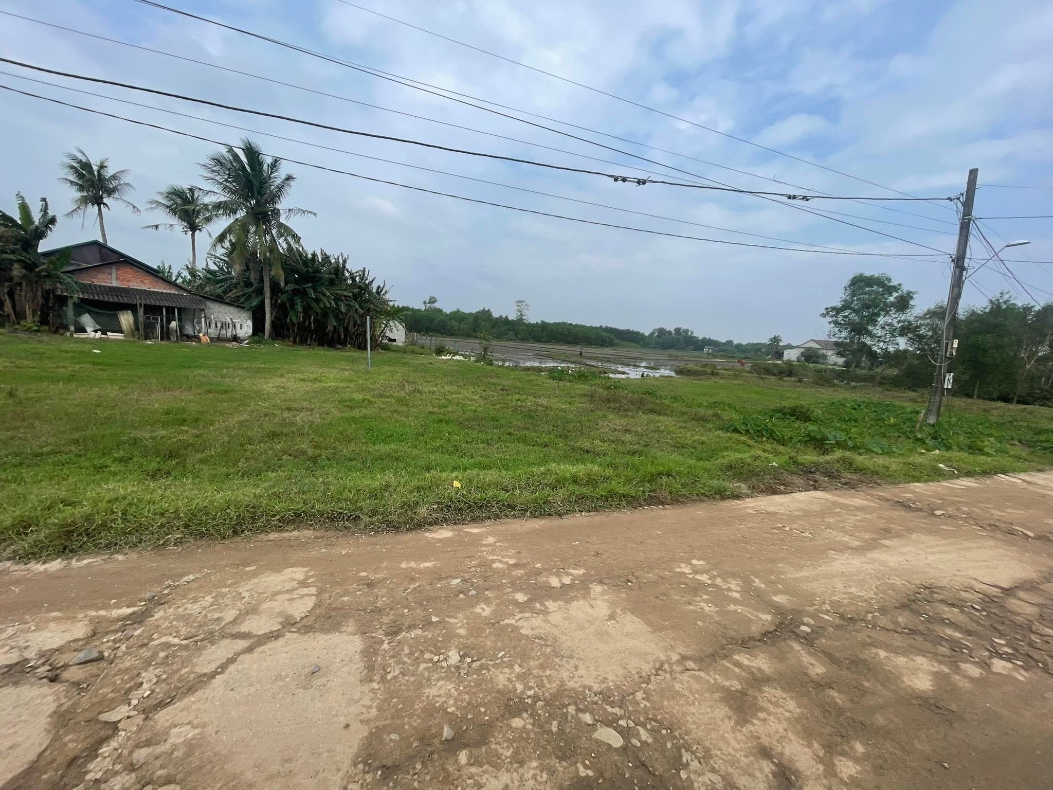 Lô đất giá rẻ gần sân bay Quảng Trị, đầu tư sinh lời