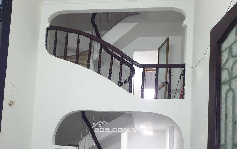 Nhà 3 tầng mặt chợ Đồng Tháp Nam Định 41m² giá 1.59 tỷ - Đầu tư sinh lời ngay!