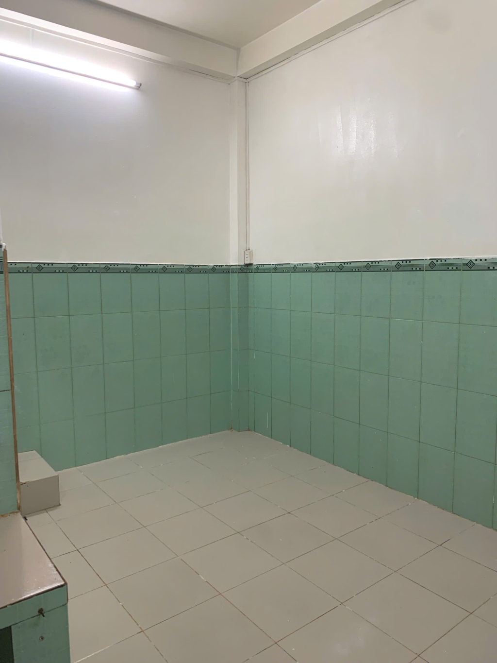 Nhà trọ 1 trệt 1 lầu 40m² tại Quận 8 giá 3.4 triệu - Tiện ích đầy đủ!