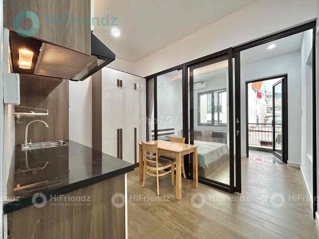 Cho thuê căn hộ 1PN tách bếp ban công, full nội thất ngay sân bay TSN - Giá tốt cho khách thiện chí!