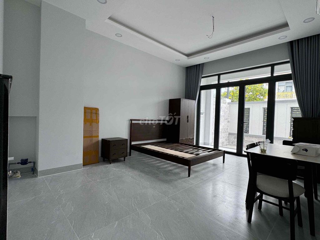 Cho thuê phòng trệt full nội thất đường Đỗ Xuân Hợp 30m² - Yên tĩnh, an ninh!