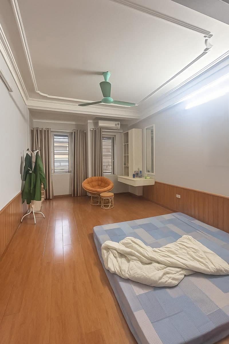 Bán nhà Trần Khát Chân, Hai Bà Trưng 42m² giá 18.4 tỷ - Phân lô ô tô vào nhà!