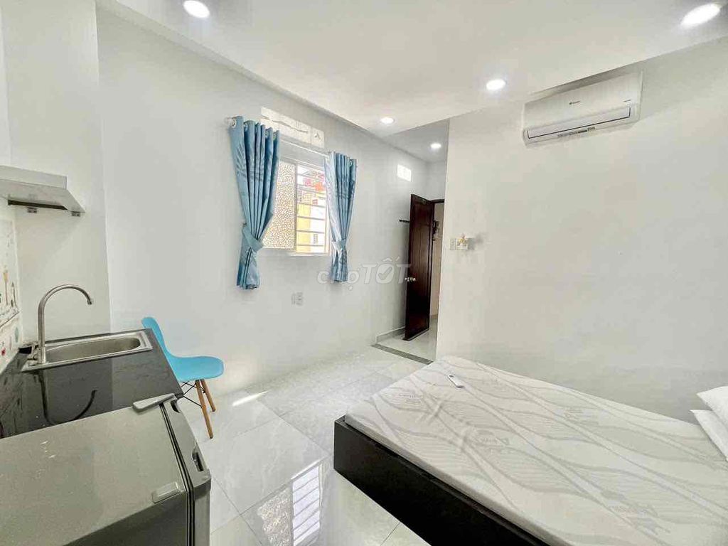 Căn hộ cho thuê tại Phú Nhuận 27m² giá 4.7 triệu - Cửa sổ thoáng mát
