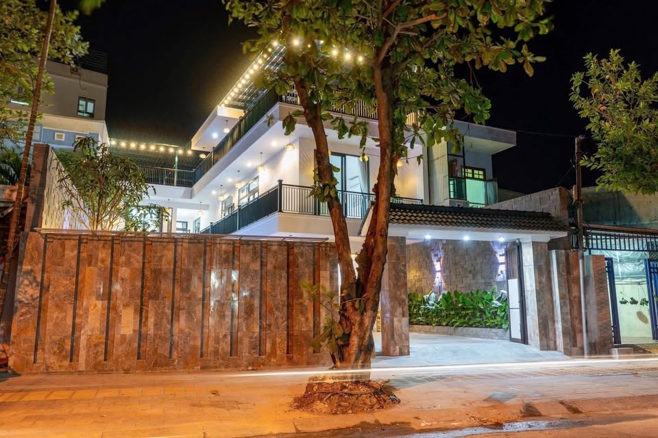 Villa 3 tầng có hồ bơi Phan Bá Phiến, Sơn Trà 362m² giá 34.5 tỷ - Đầu tư sinh lời hấp dẫn!
