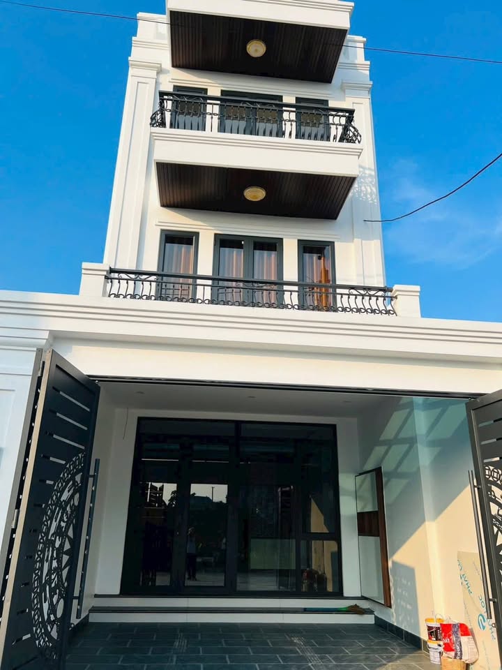 Nhà 3 tầng khu dân cư số 8 Túc Duyên 100m² giá 5 tỷ - Thiết kế hiện đại, ô tô vào tận nhà!