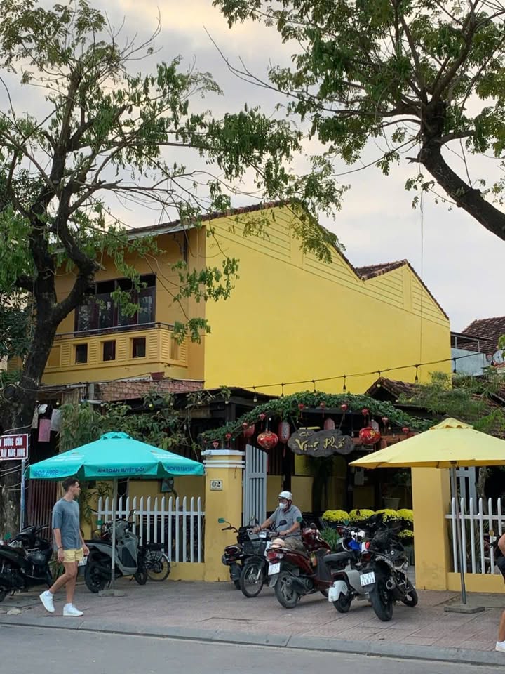 Nhà nguyên căn cho thuê mặt tiền Cao Hồng Lãnh - Hội An 400m² - Vị trí đắc địa cho kinh doanh!