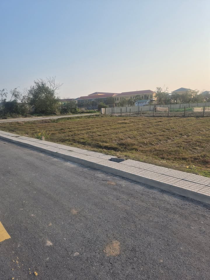 Đất nền Cẩm Dương 220m² giá thỏa thuận - Đường rộng, hai mặt tiền