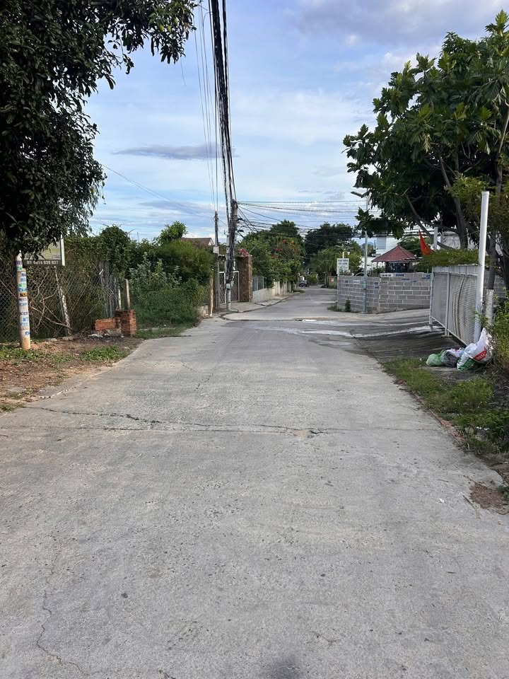 Đất nền TDP Lộc An, Cam Lộc 100m² giá 1.7 tỷ - Cơ hội đầu tư hấp dẫn!