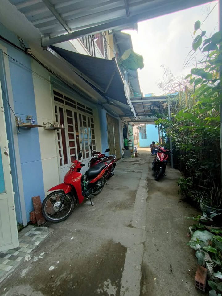 Nhà cho thuê tại vòng xoay 5 Con Rồng, Tân Kim, Long An - 2 phòng ngủ giá 2.5 triệu