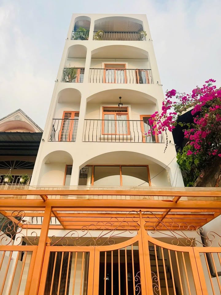 Nhà phố Thảo Điền, Thủ Đức 98m² giá 27.8 tỷ - Nhà đẹp, sẵn sàng vào ở!