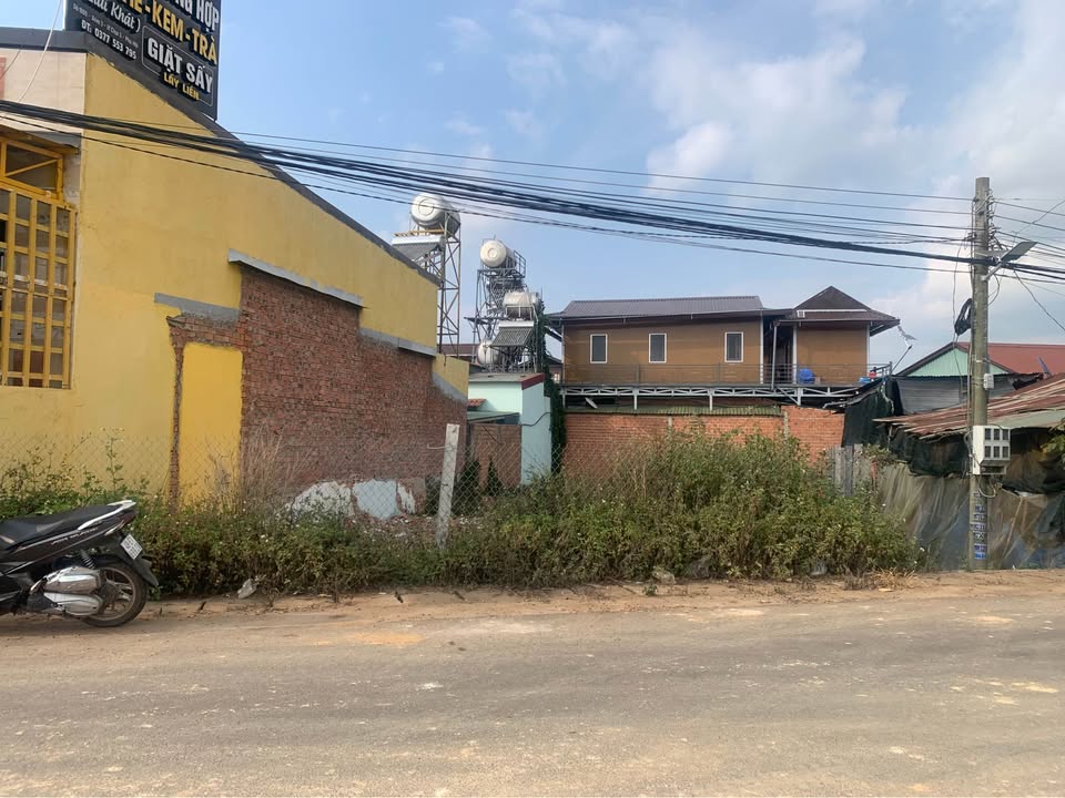 Đất nền xã Phú Hội, Đức Trọng 240m² giá 2.1 tỷ - Vị trí đắc địa cách Quốc lộ 20 chỉ 200m!