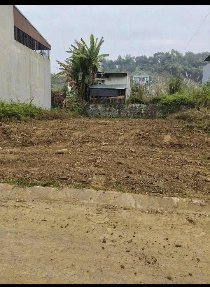 Lô đất mặt đường Quốc lộ 4E, Phường Xuân Tăng, 100m² giá 1.42 tỷ - Cơ hội đầu tư sinh lời!