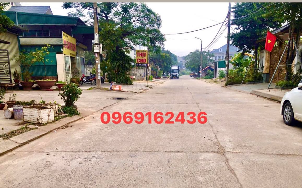 Đất nền Hoàng Quốc Việt 100m² giá thỏa thuận - Kinh doanh thuận lợi!