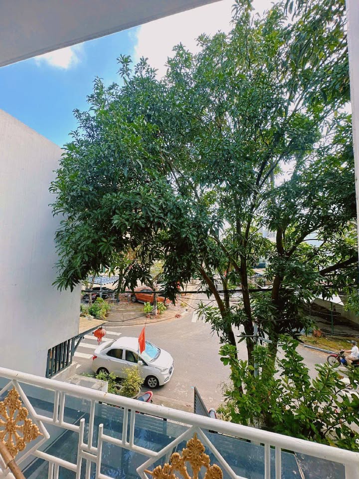 Nhà riêng Hồ Huấn Nghiệp, Mỹ An 90m² giá 12.5 tỷ - An cư lý tưởng!