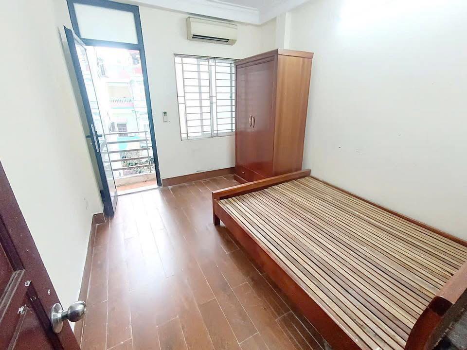 Phòng cho thuê tại 99 Định Công Hạ, 20m², giá chỉ 2.3 triệu - Vào ở ngay!