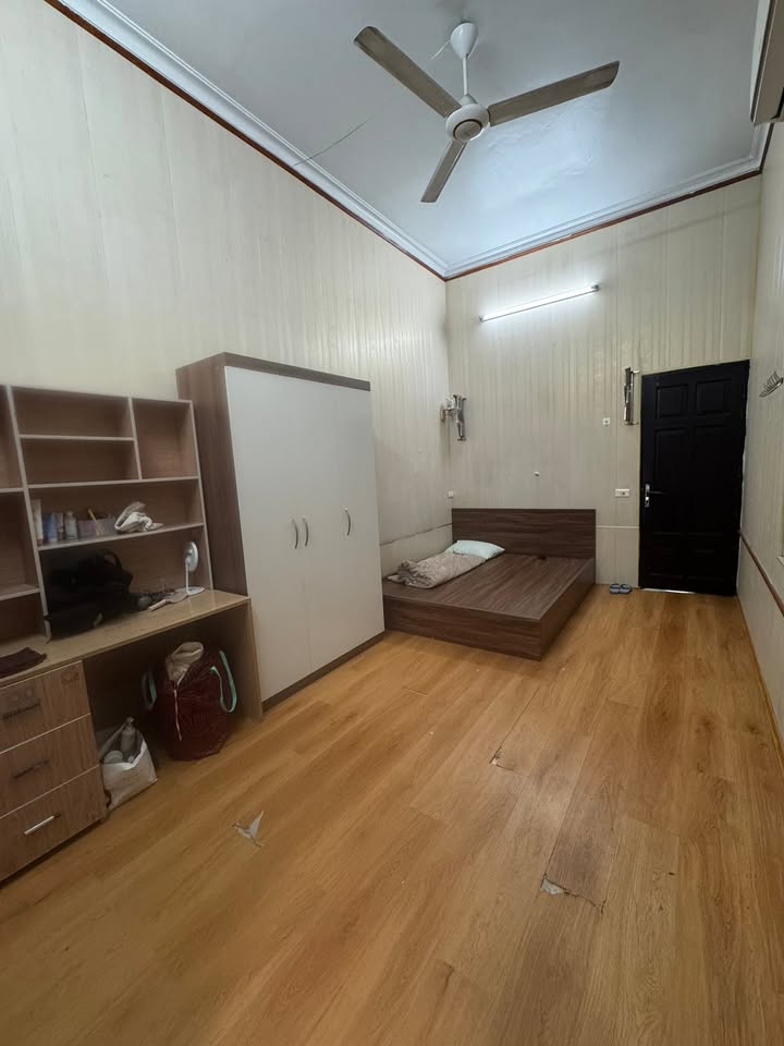 Phòng trọ cho thuê tại Ngõ 1081 Hồng Hà - Full nội thất, chỉ việc vào ở!