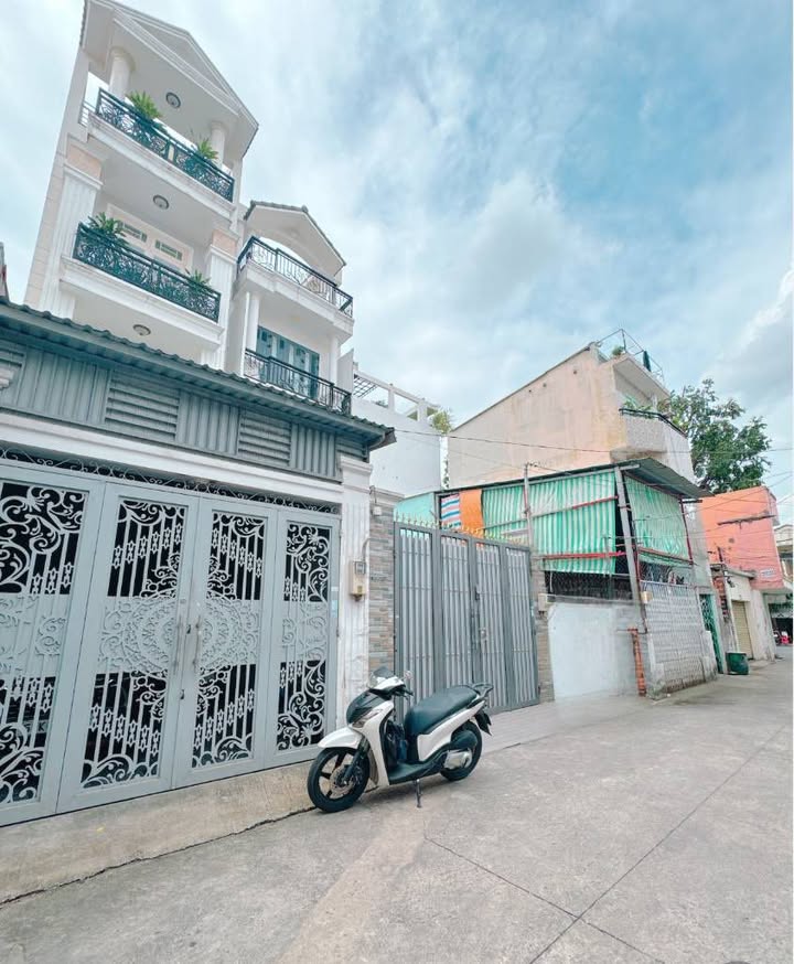 Nhà hẻm xe hơi Tân Hưng, Quận 7 - 72m² giá 8 tỷ - Đầu tư sinh lời ngay!