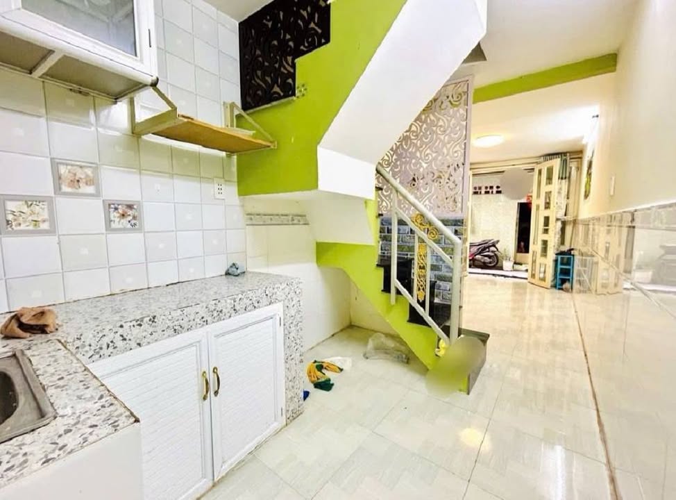 Nhà phố Quận 10 đường Nguyễn Chí Thanh 21m² giá 3.1 tỷ - Sẵn sàng vào ở ngay!