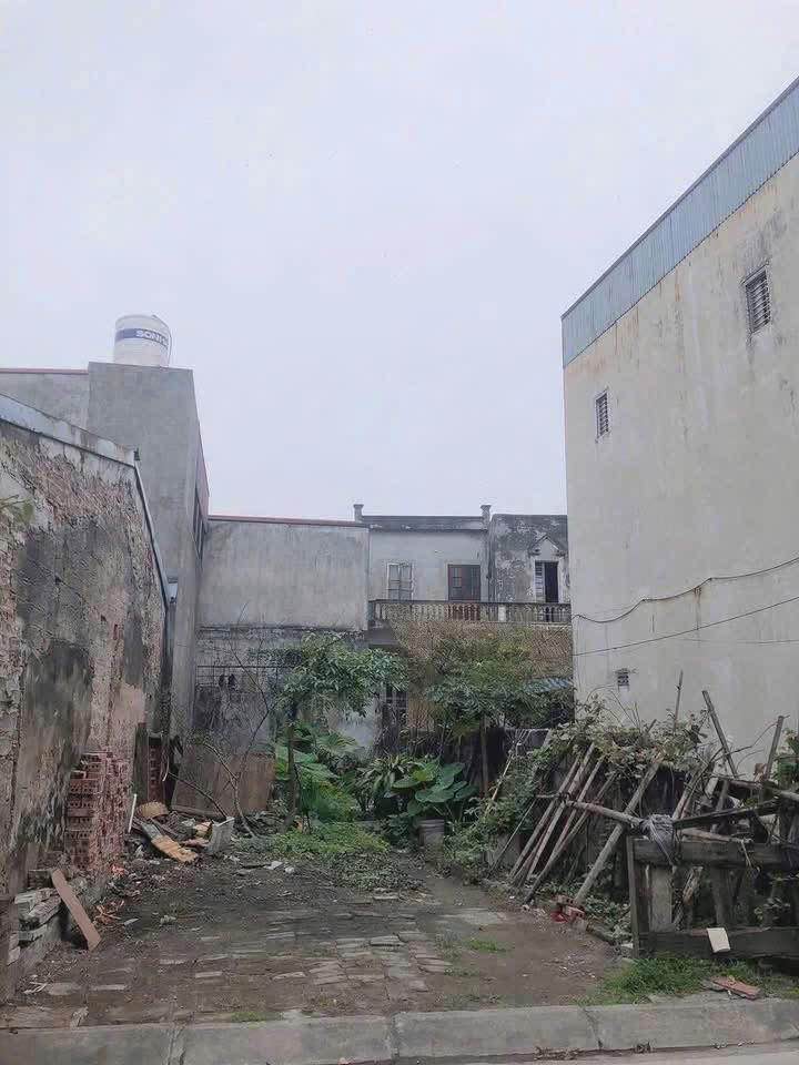 Đất nền kinh doanh tại Trần Huy Liệu, Nam Định 73m² giá 2.85 tỷ - Vị trí đẹp, thương lượng tốt!