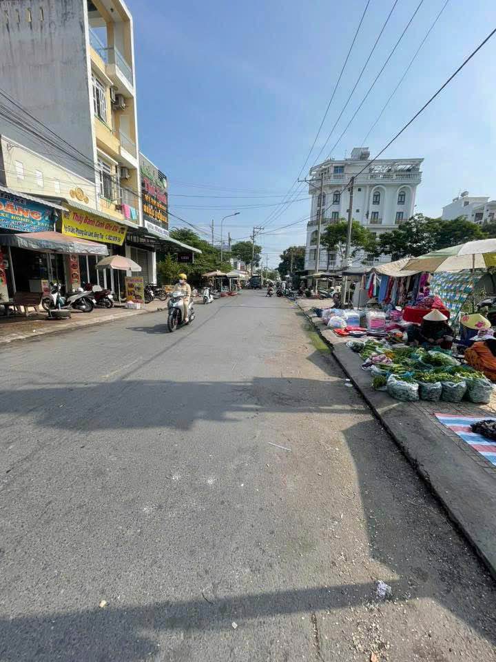 Đất nền mặt tiền đường Ngô Sĩ Liên, 65m² giá 4.2 tỷ - Tiềm năng sinh lời cao!