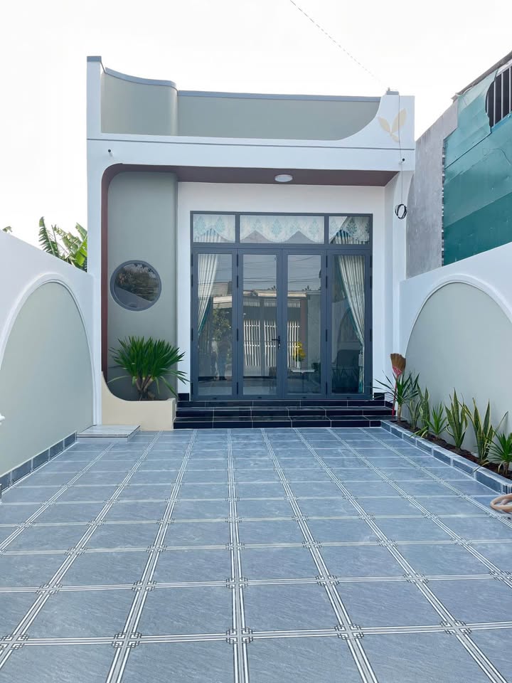 Nhà mặt tiền Trường Chinh, KP Ninh Phú, 165m² giá 1.75 tỷ - Sẵn sàng vào ở!