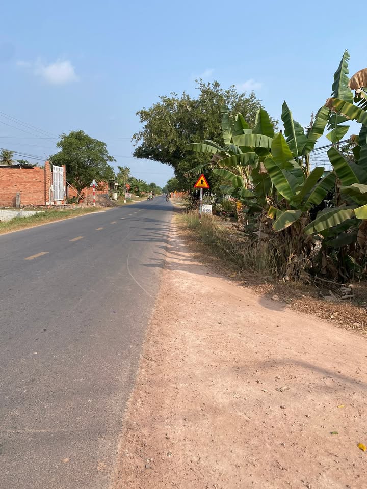 Đất nền 1000m² xã Phước Vinh, Châu Thành, Tây Ninh - Giá chỉ 7.5 tỷ VND, mặt tiền rộng