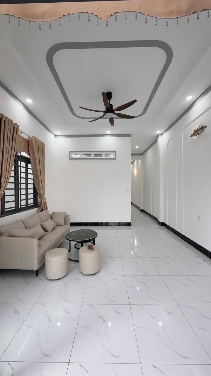 Nhà mới 150m² tại Phường Long Hoa, Tây Ninh giá 1.52 tỷ - Thiết kế hiện đại, sẵn sàng vào ở!