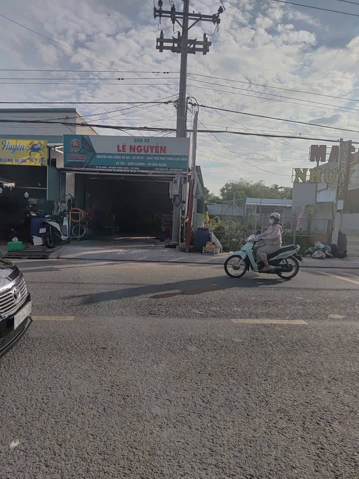 Nhà mặt tiền đường Nguyễn Du, Trảng Bàng 190m² giá 3.75 tỷ - Sẵn sàng kinh doanh!