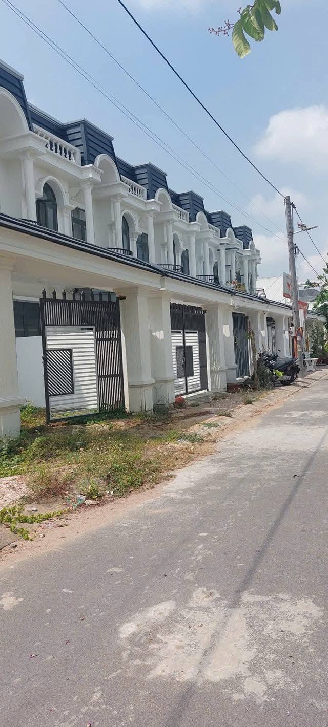 Đất nền Vĩnh Long 145m² giá 2.247 tỷ - Vị trí đẹp, xây biệt thự lý tưởng!