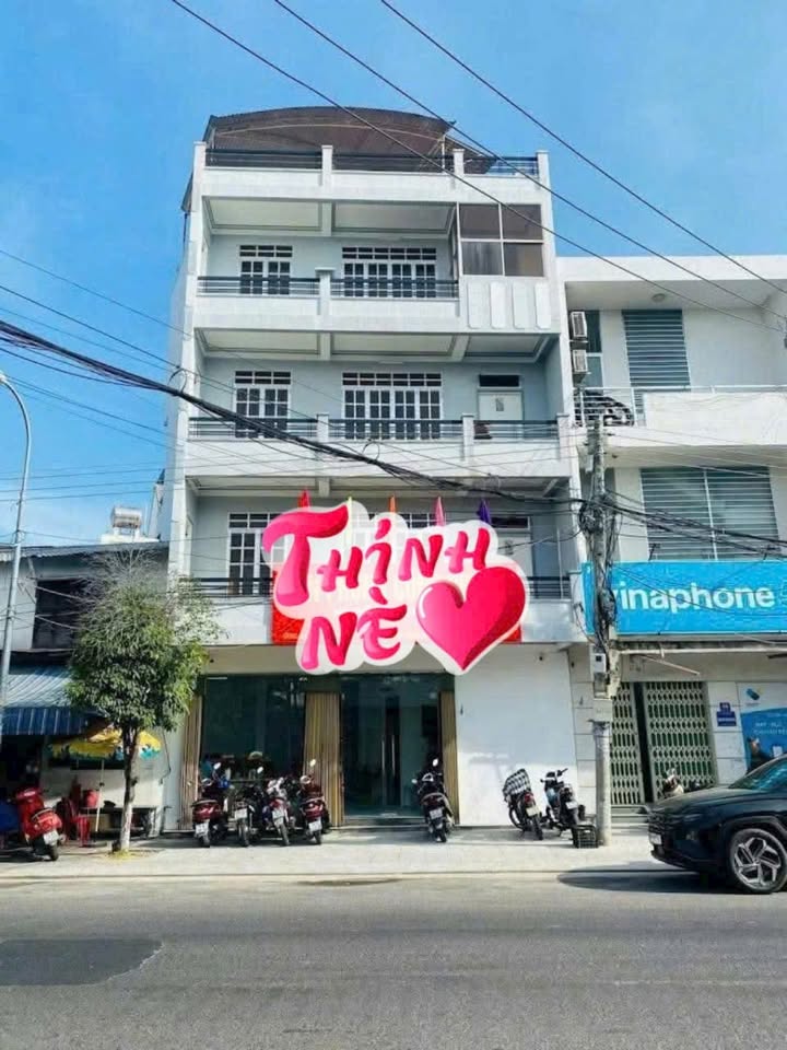 Nhà 4 tầng mặt tiền Tôn Thất Tùng, Nha Trang 42m² giá 9.5 tỷ - Đang cho thuê 22 triệu/tháng!