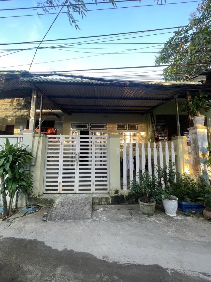 Nhà cấp 4 đường Ngô Văn Sở, 100m² giá 2.3 tỷ - Gần khu đô thị mới!