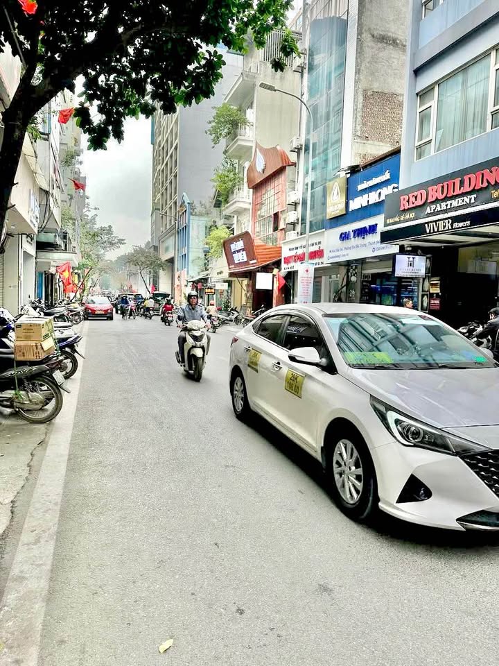 Nhà mặt phố Mai Hắc Đế, Hai Bà Trưng 90m² giá 67 tỷ - Siêu kinh doanh ngay!