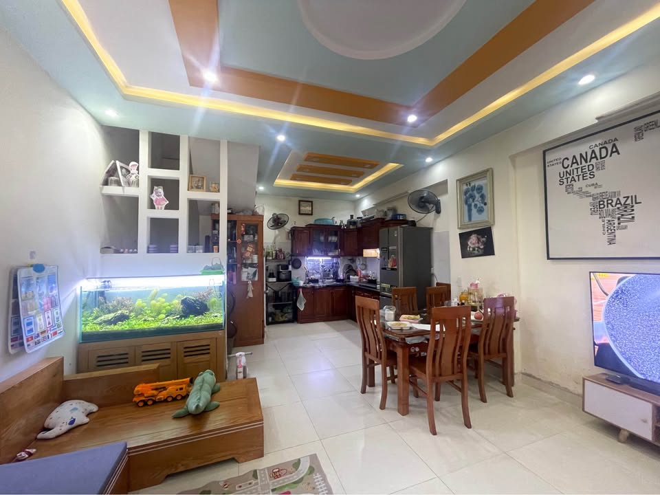 Nhà đẹp Đằng Hải 41m² giá 2 tỷ - Ô tô đỗ cửa, không thể bỏ lỡ!