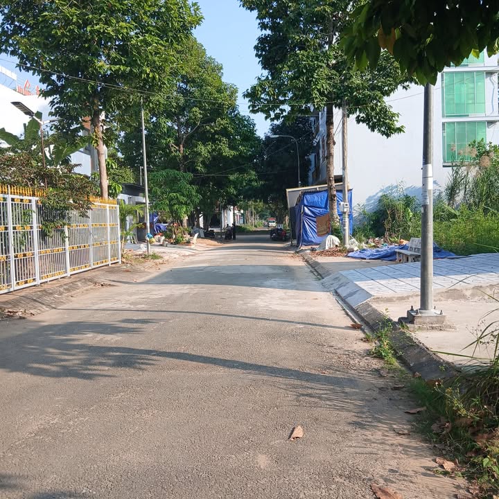 Bán đất KDC Ngân Thuận - Stella Mega Cần Thơ 94m² giá chỉ 2.1 tỷ - Sổ hồng trao tay!