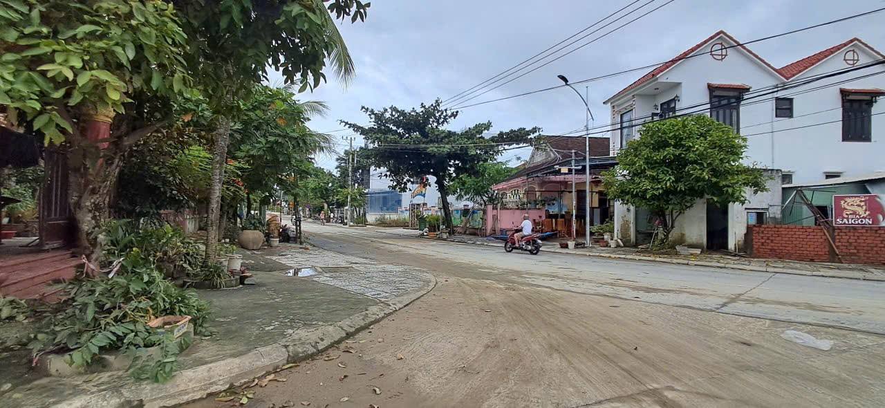 Đất nền Phường Cẩm Nam - 147m² giá 2.9 tỷ - Vị trí đắc địa gần villa và spa!