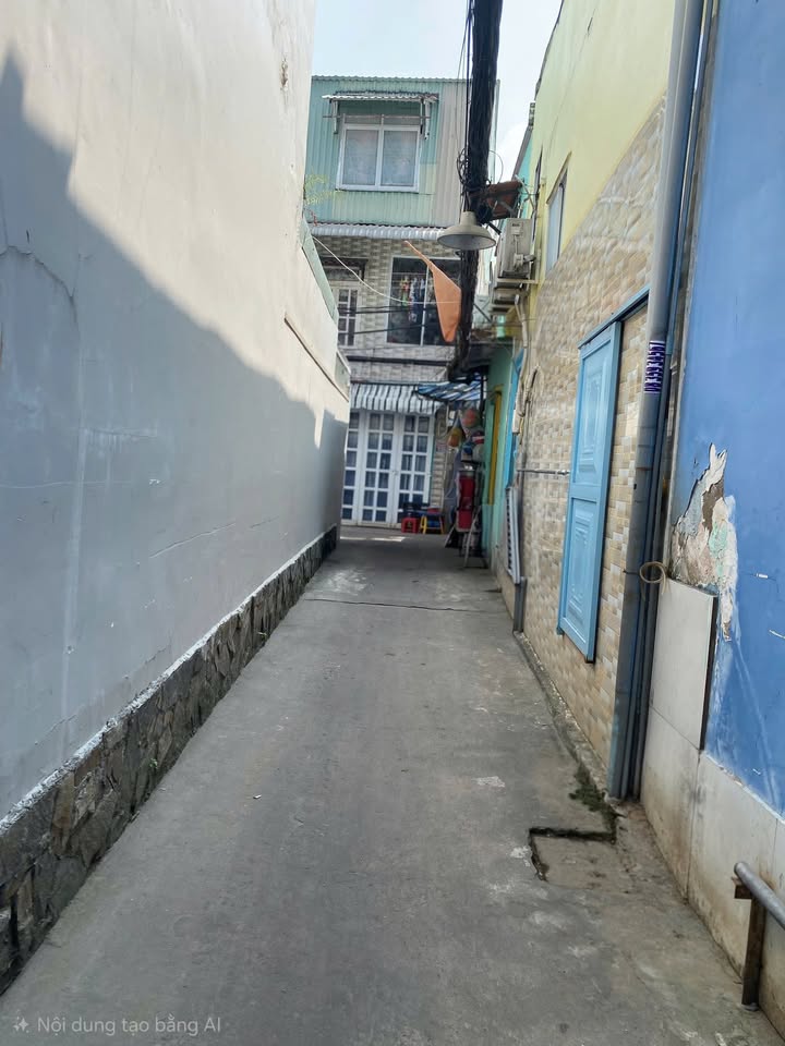 Nhà cấp 4 Quận 7 - 32m² chỉ 3,45 tỷ - Ô tô đậu gần nhà!